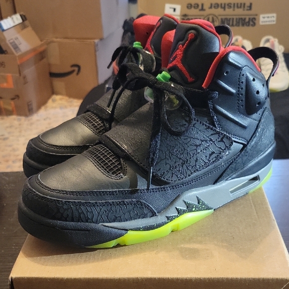 Jordan Son of Mars Rare Marvin The Martian (2015) Mens 7.5 Womens 9 EUC - Picture 2 of 10
